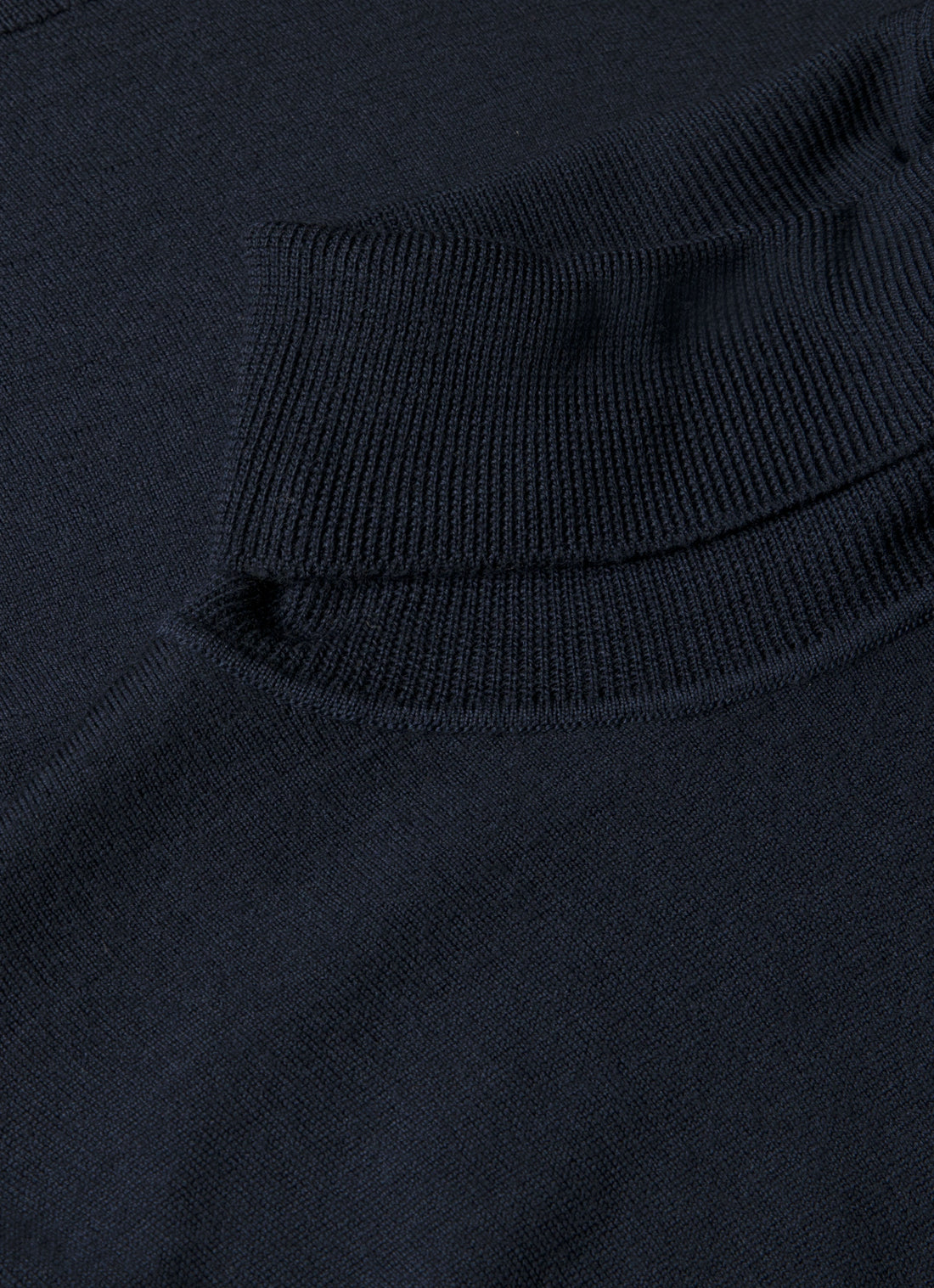 Extra-Fine Merino Roll Neck Jumper