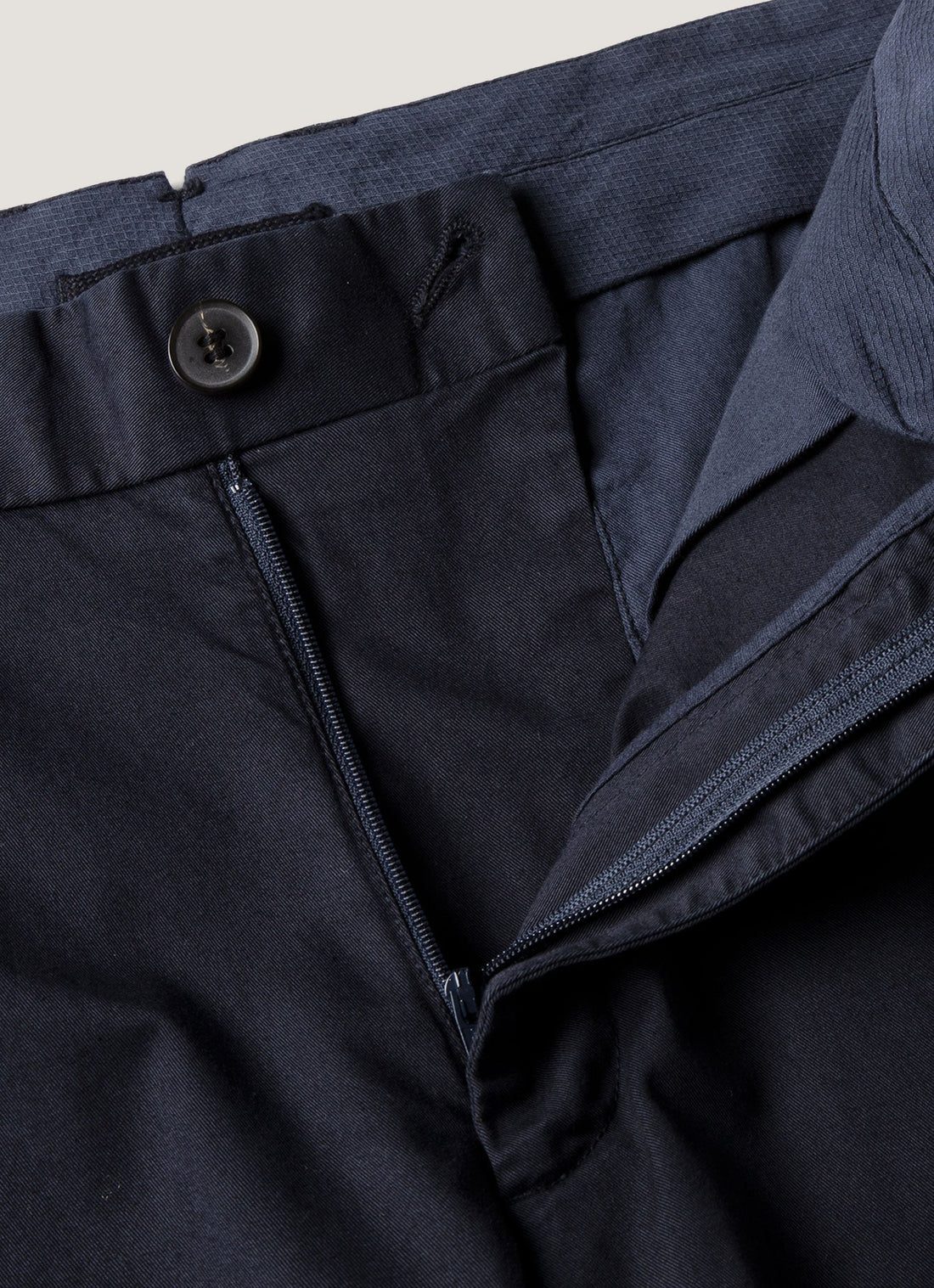 Short chino