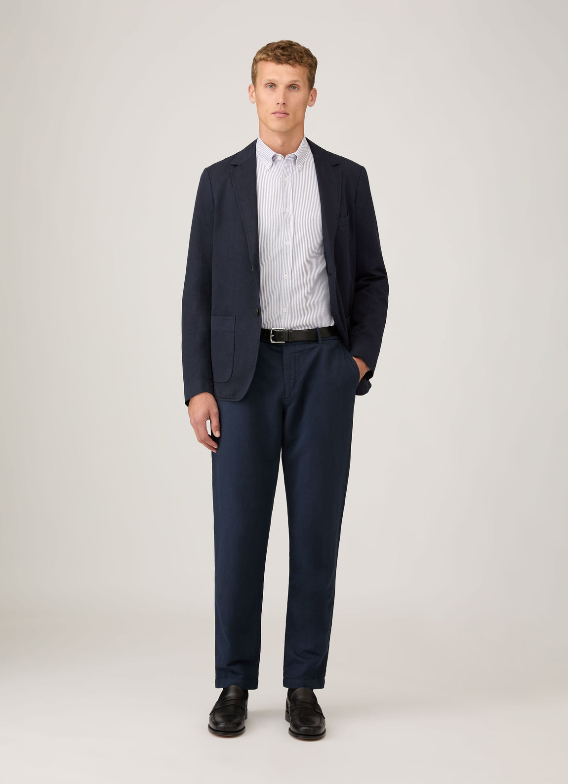 Men's Button Down Oxford Shirt in White/Navy