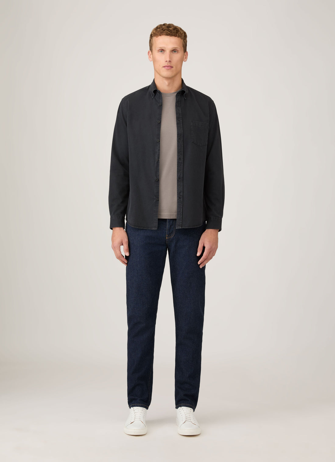 Men's Button Down Twill Shirt in Black