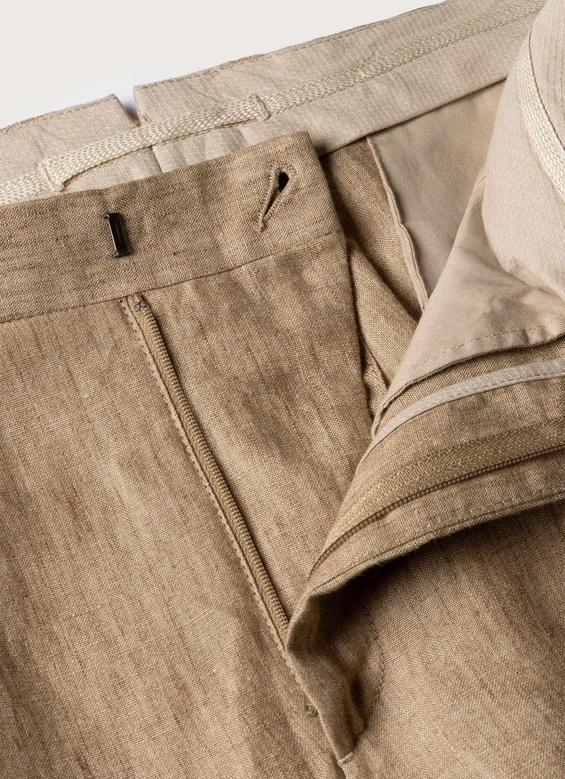 Men's Linen Two-Piece Suit in Dune Melange