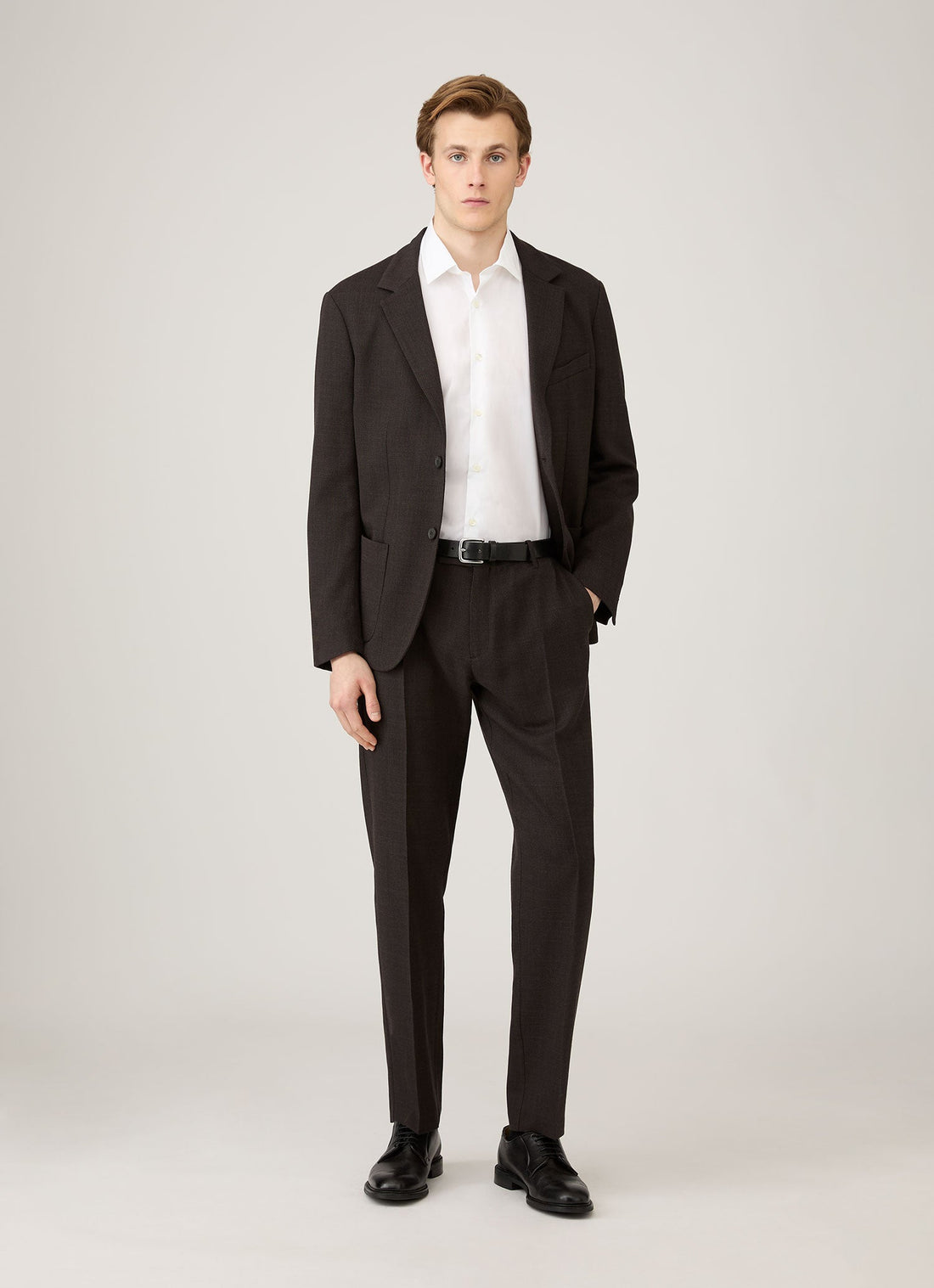 Men's Textured Wool Trouser in Truffle