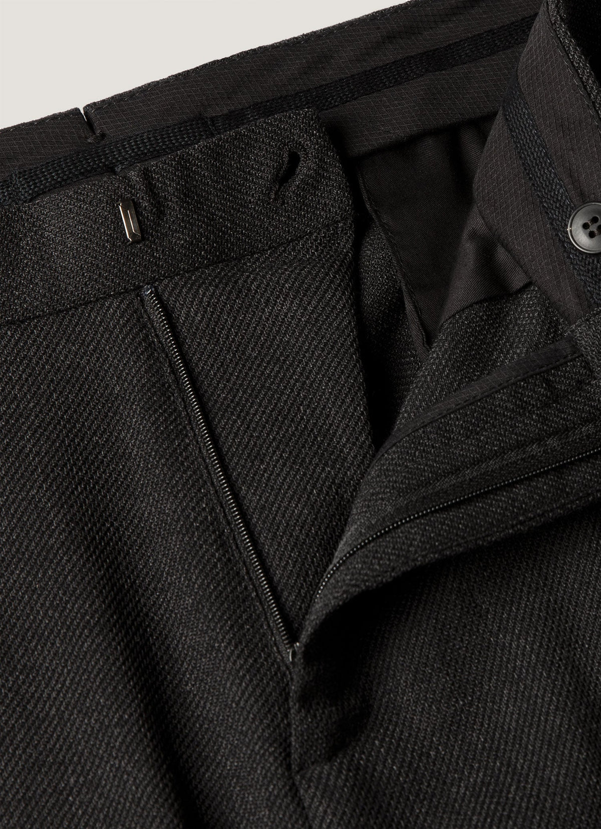 Men's Textured Wool Trouser in Dark Charcoal Melange