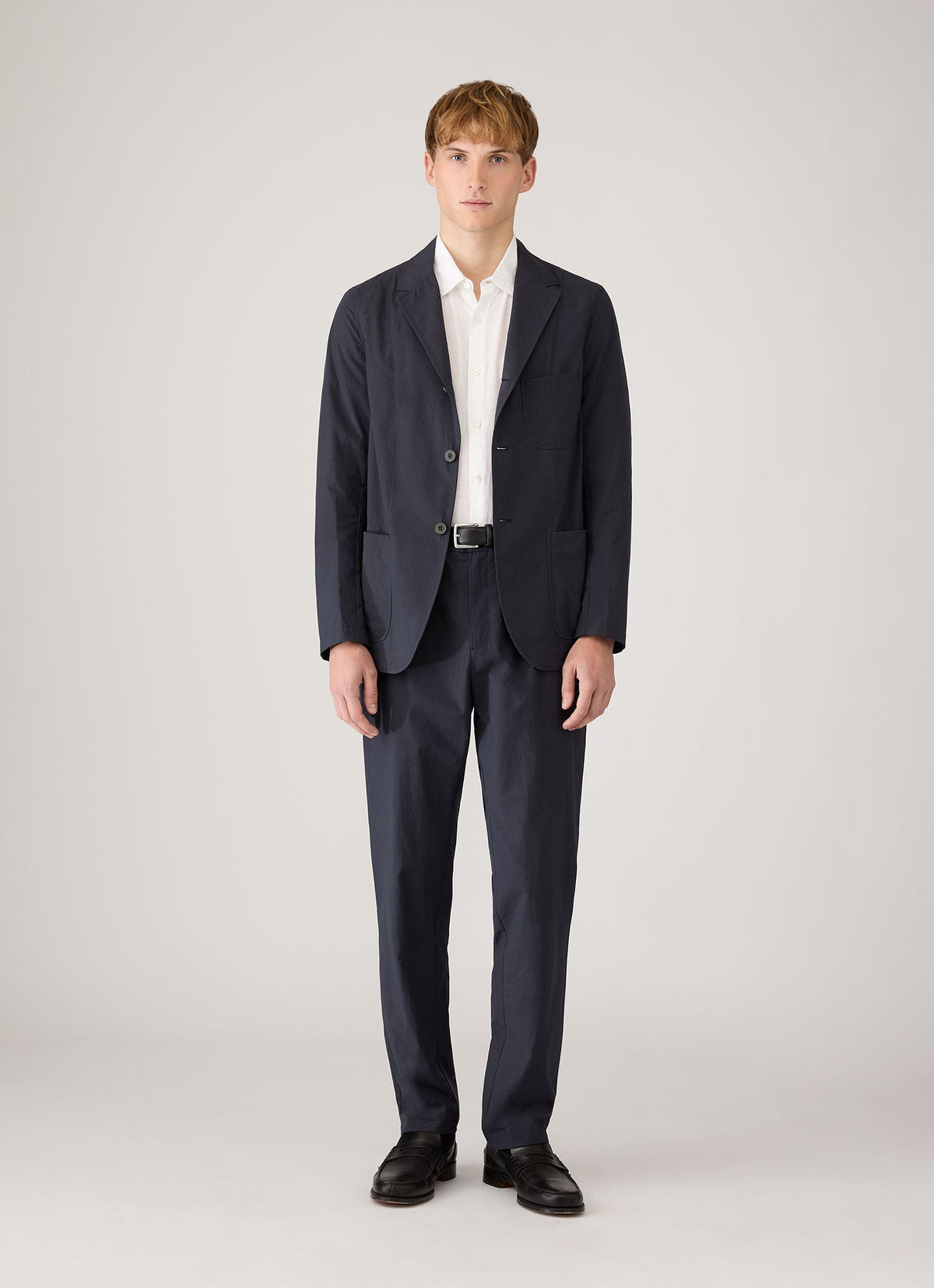 Men's Lightweight Cotton Poplin Trouser in Navy