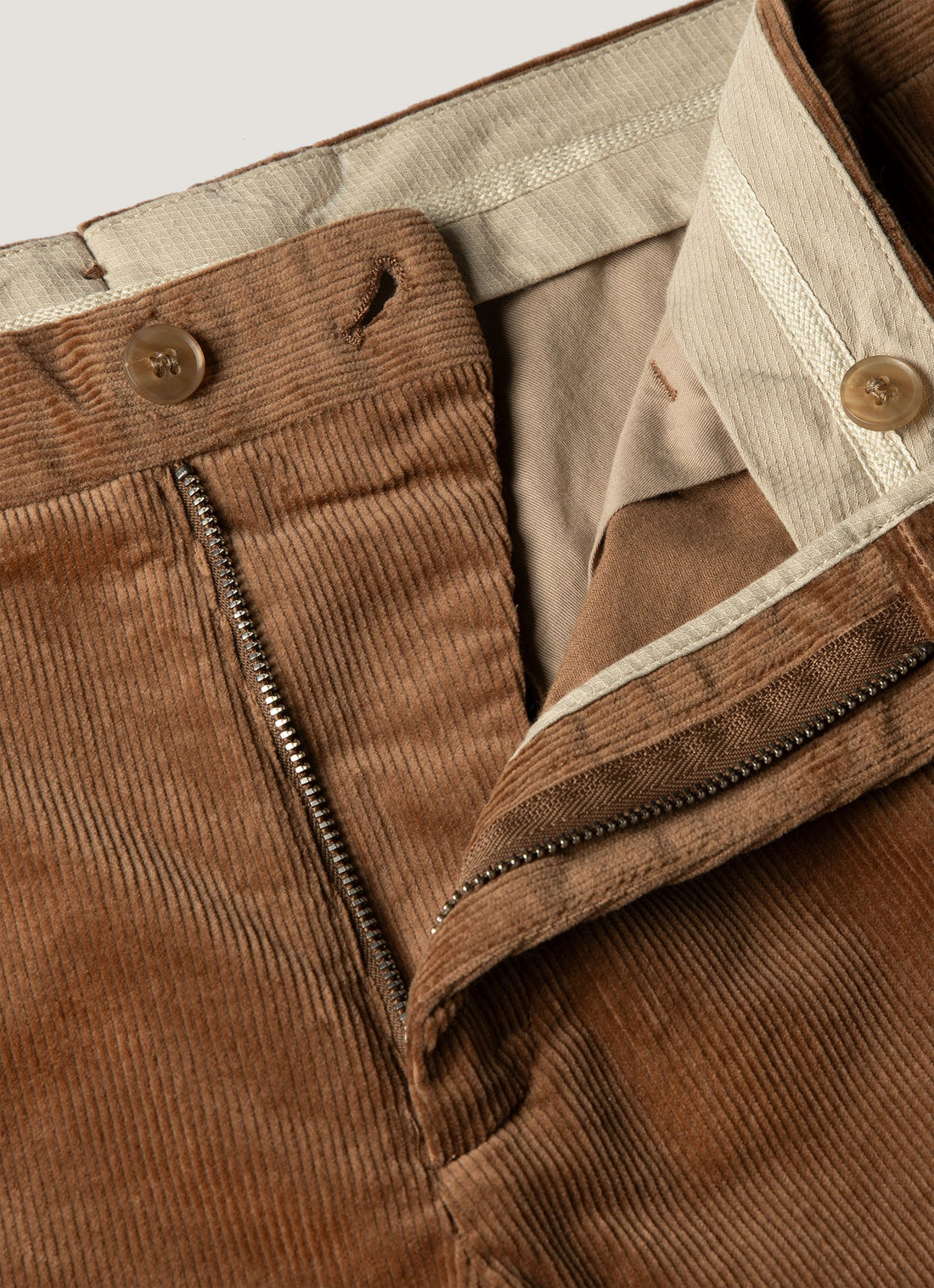 Pantalon en velours côtelé