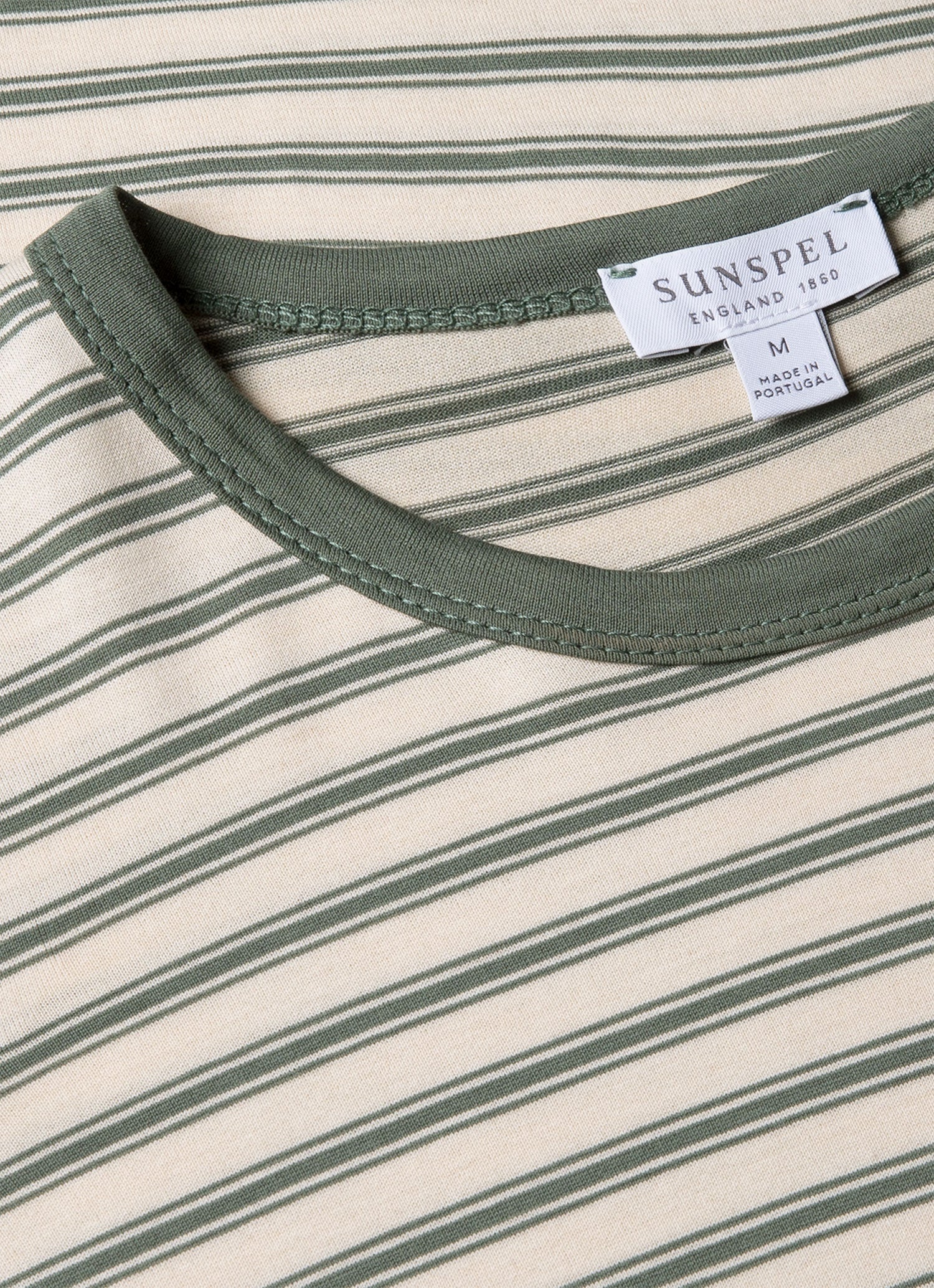 Men's Classic T-shirt in Dusk Green/Undyed