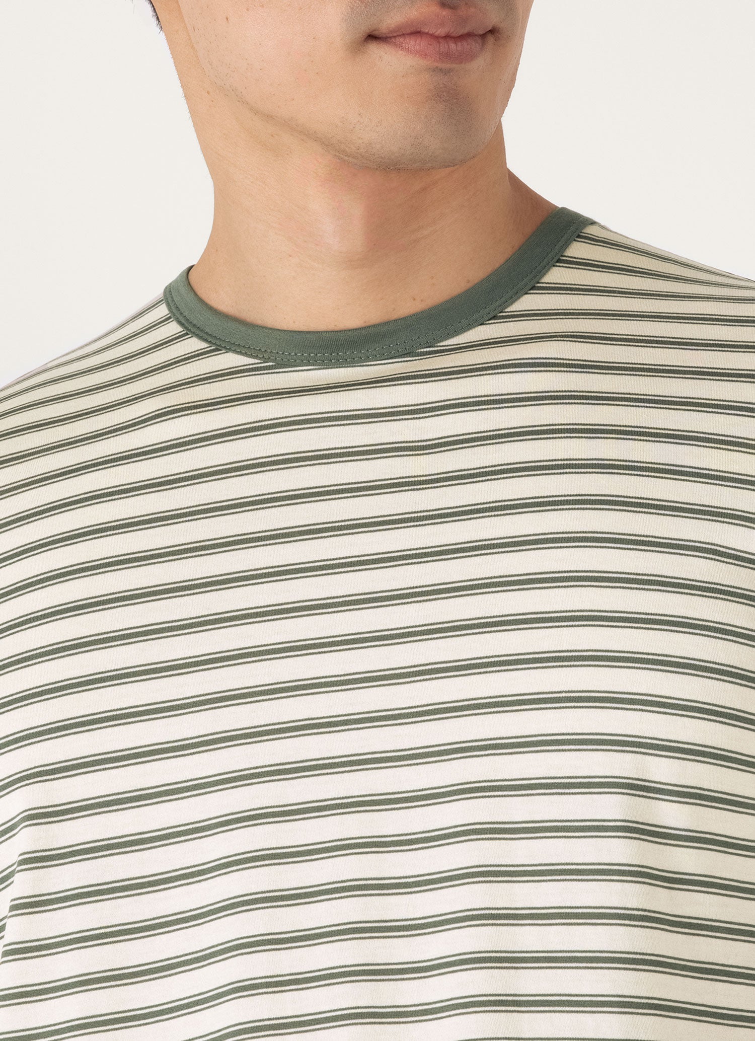 Men's Classic T-shirt in Dusk Green/Undyed