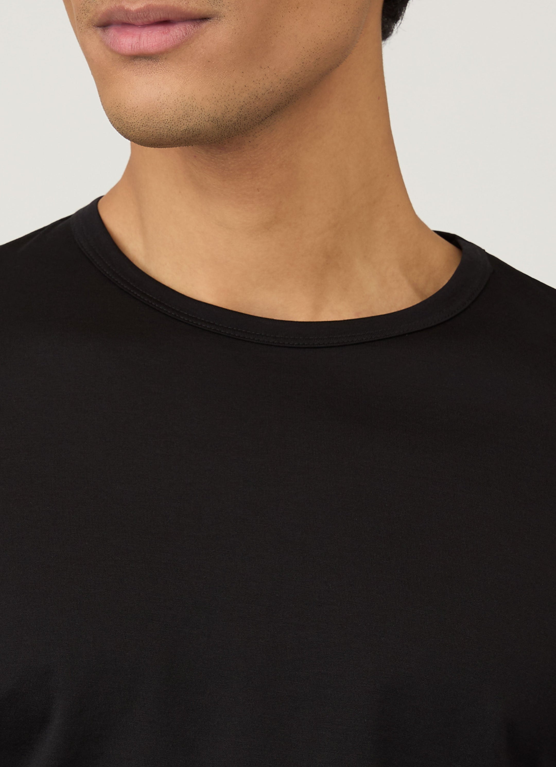Men's Classic Long Sleeve T-shirt in Black