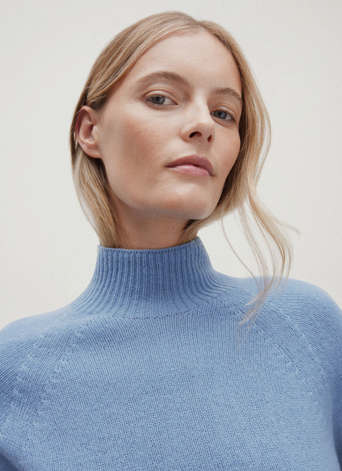 Women's Lambswool Funnel Neck Jumper in Studio Blue