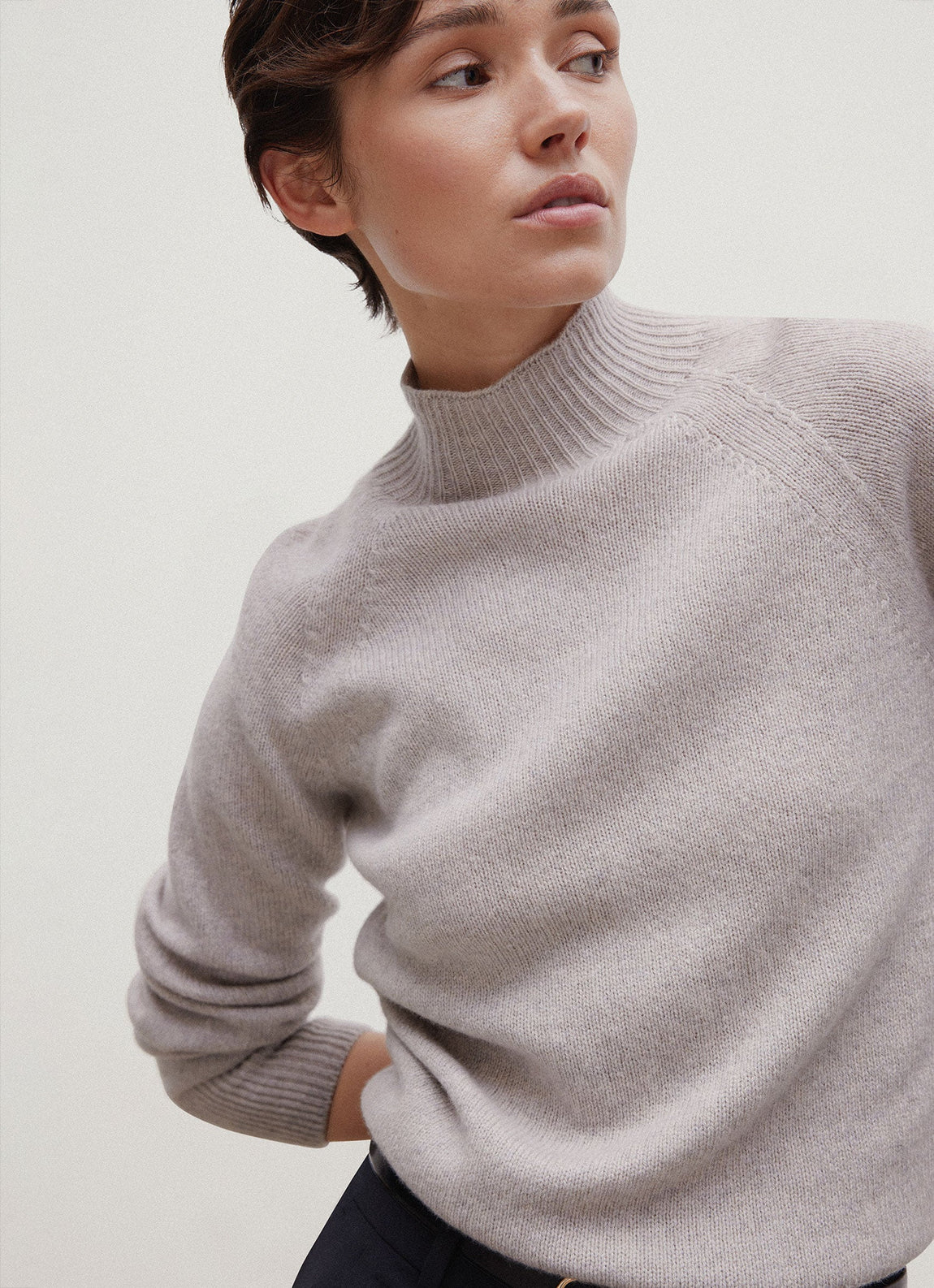 Women's Lambswool Funnel Neck Jumper in Dove Grey Melange