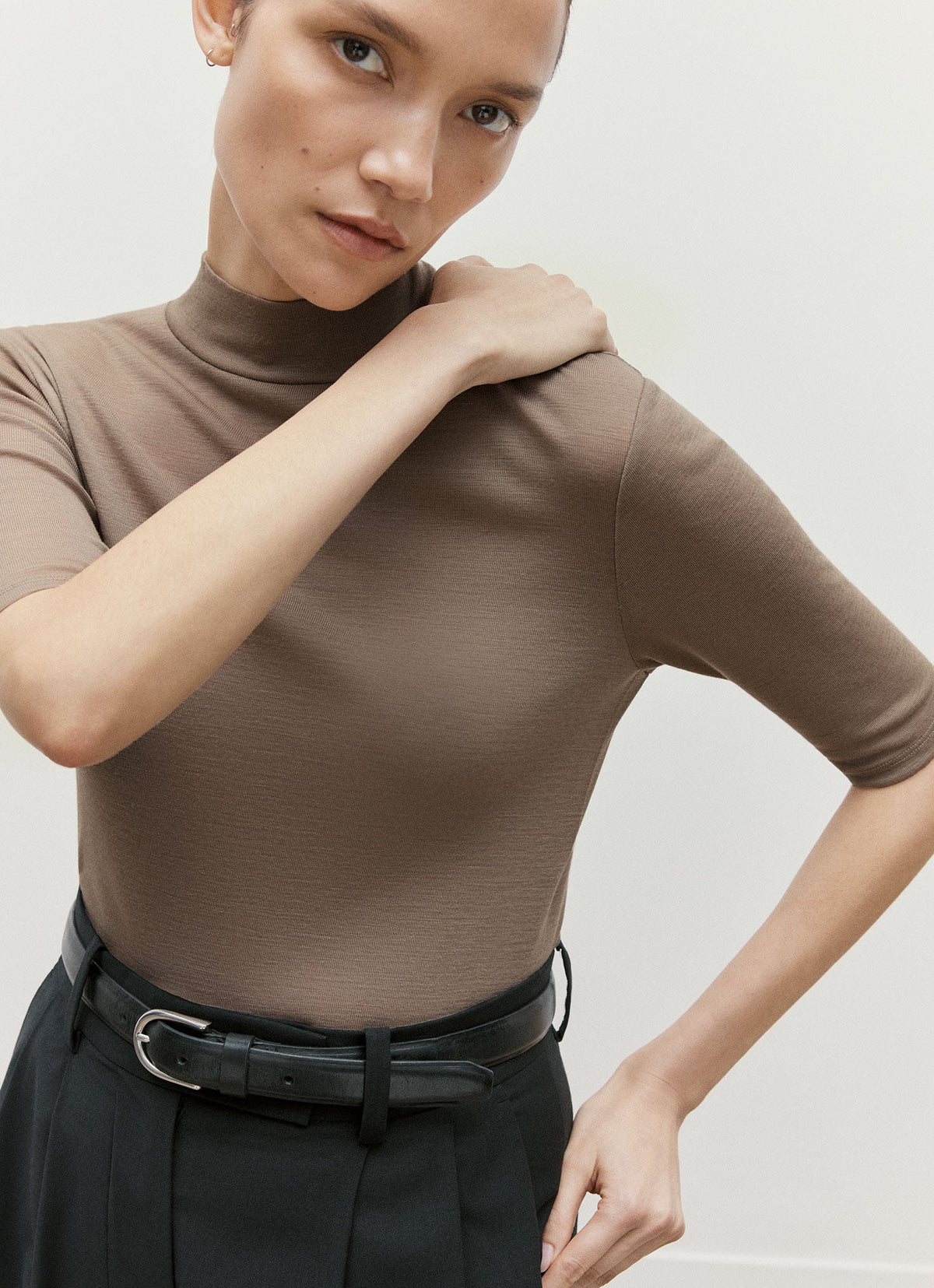 Women's Mock Neck Top in Dark Cedar