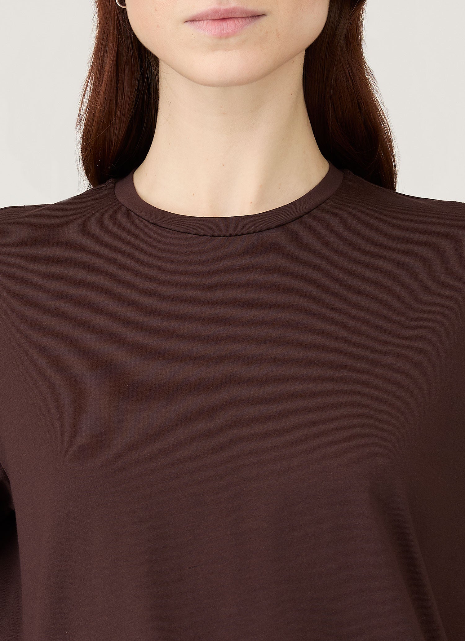 Women's Long Sleeve Boy Fit T-shirt in Truffle