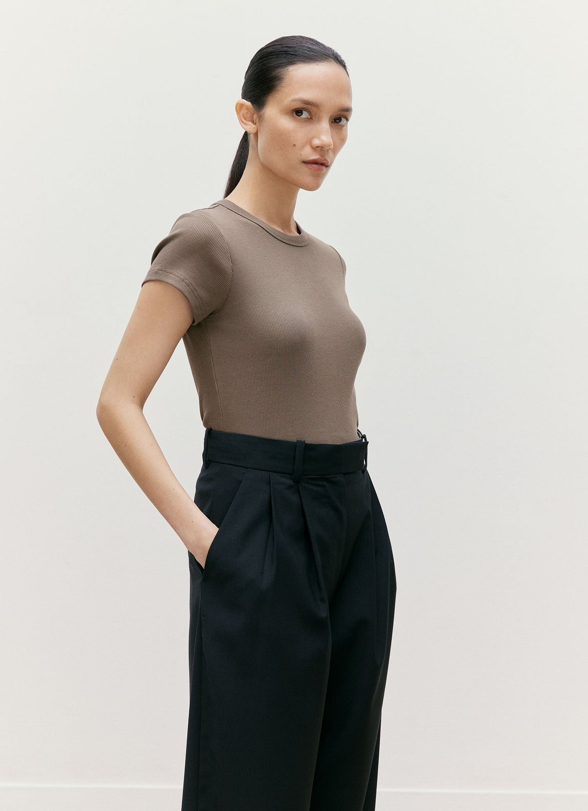 Women's Ribbed T-shirt in Dark Cedar
