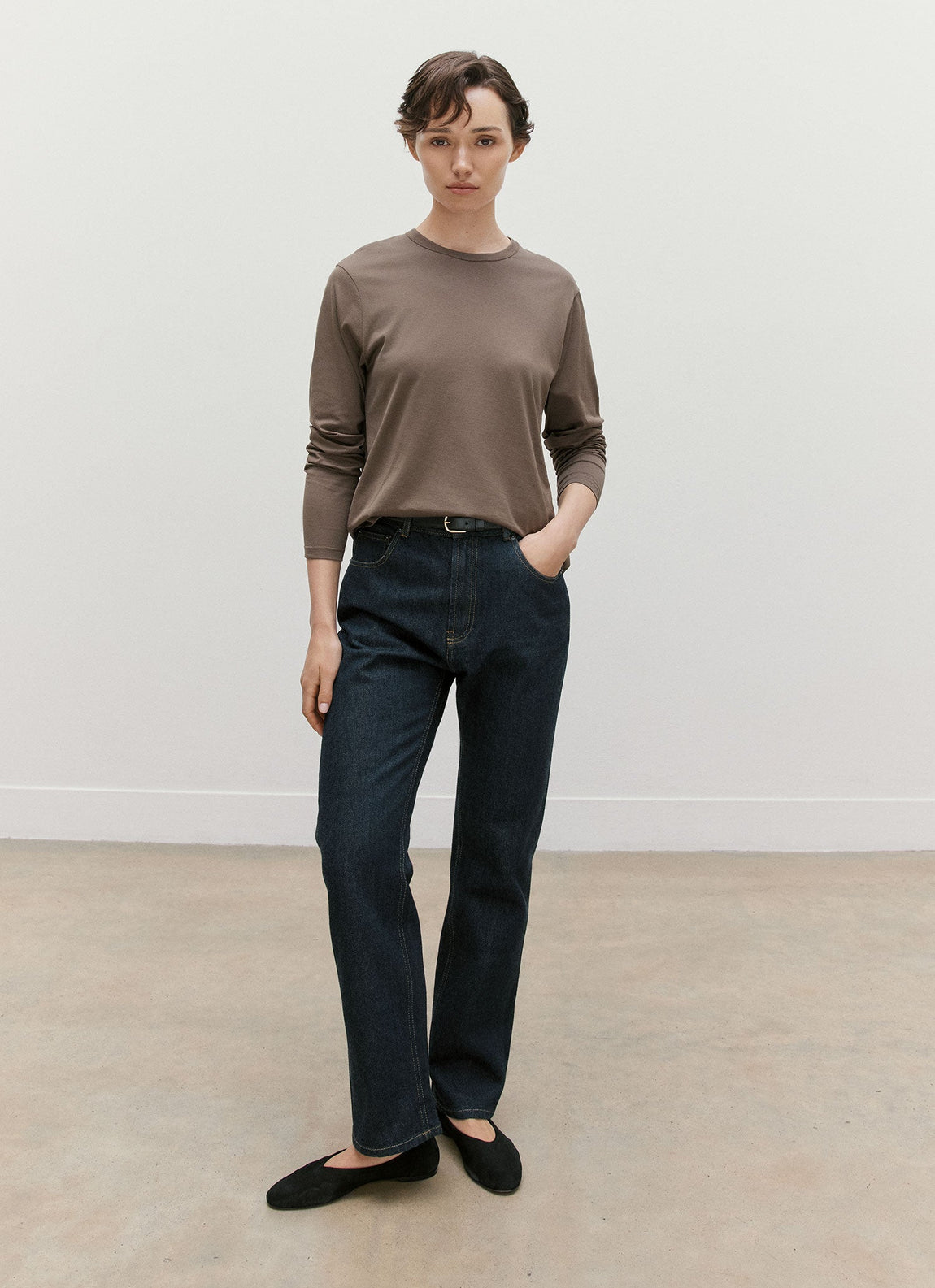 Women's Long Sleeve Everyday T-shirt in Dark Cedar