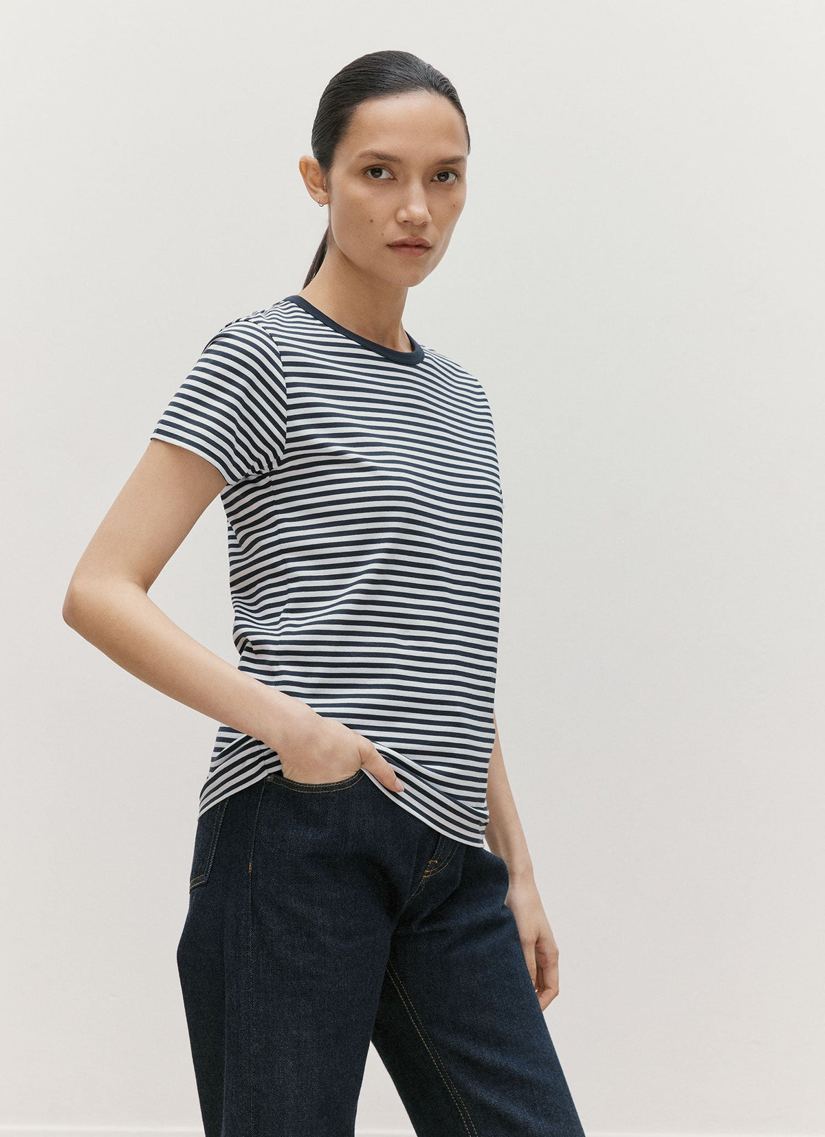 Women's Classic T-shirt in Navy/White English Stripe