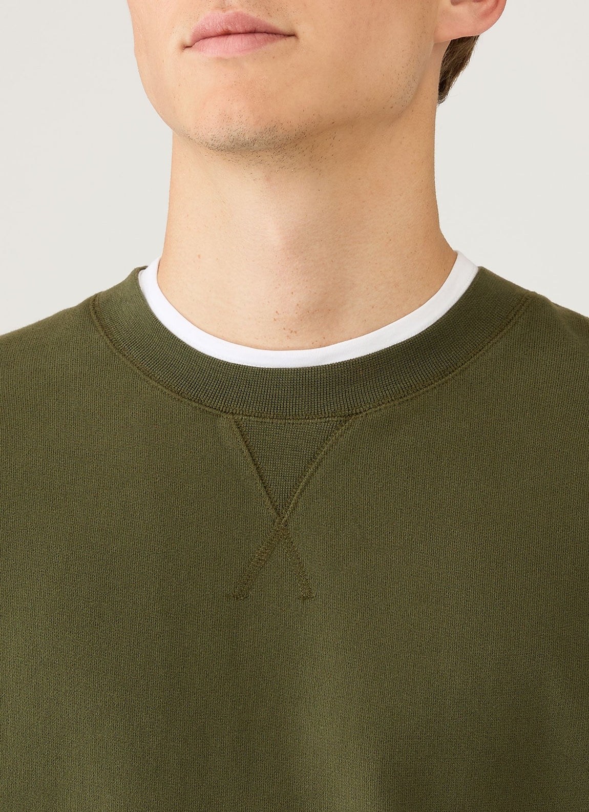 Men's Loopback Sweatshirt in Deep Olive