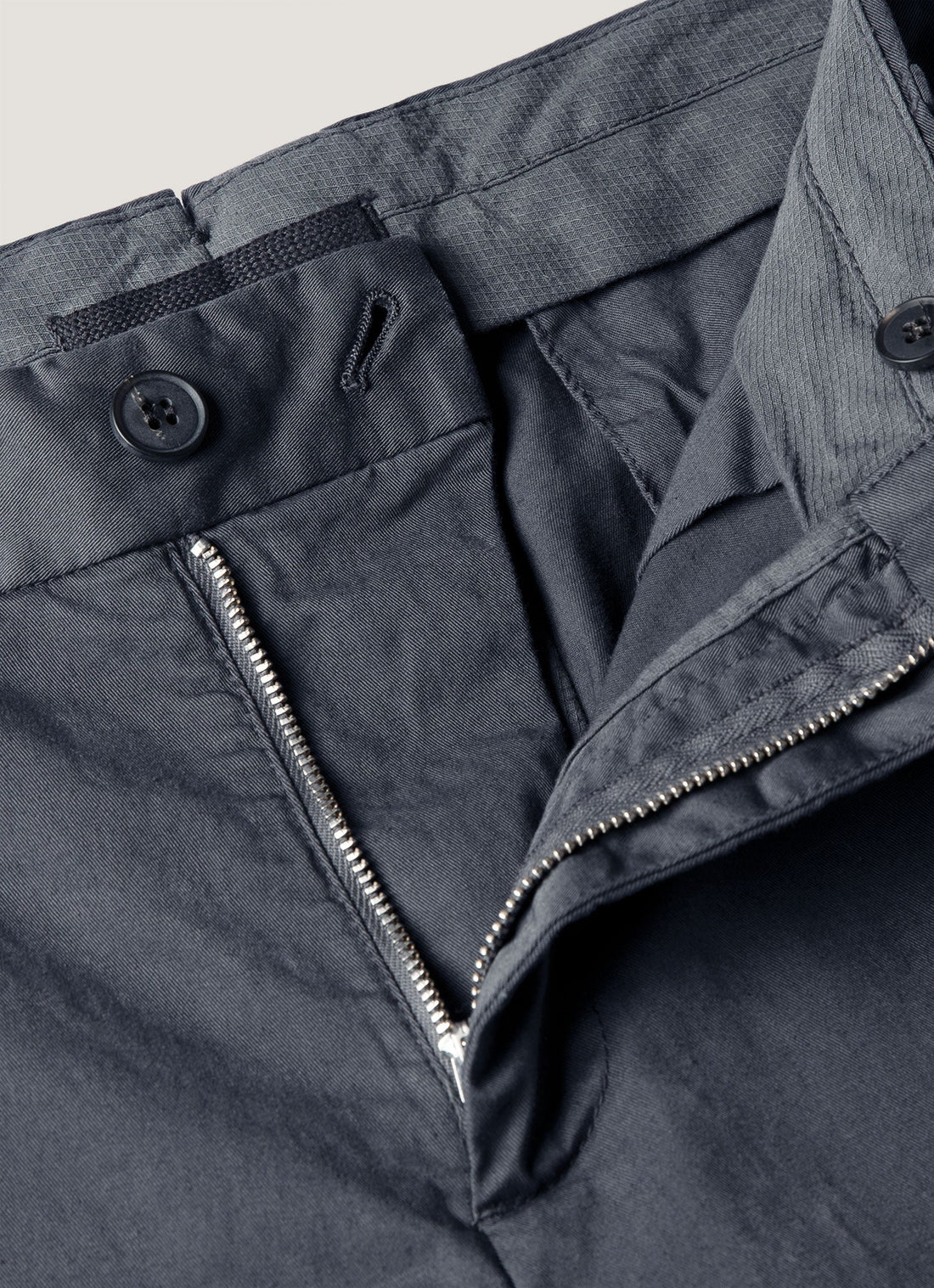 Chino coupe régulière