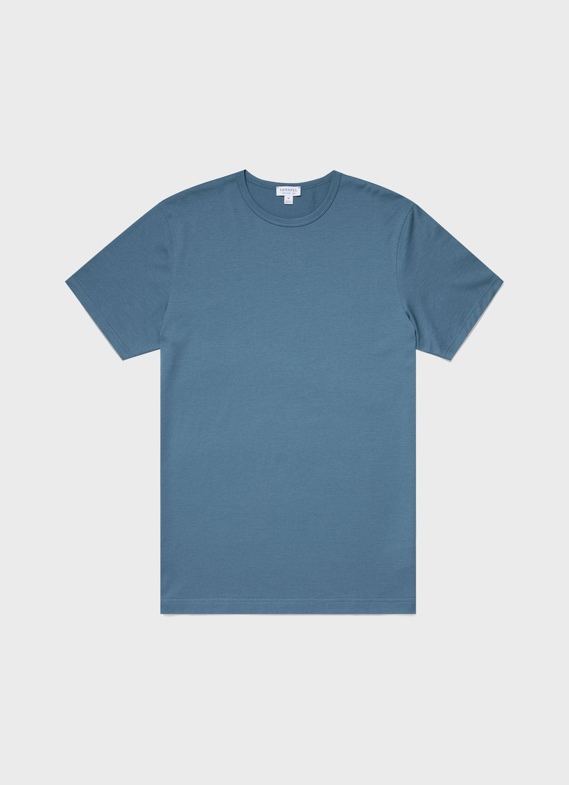 Men's Classic T-shirt in Airforce