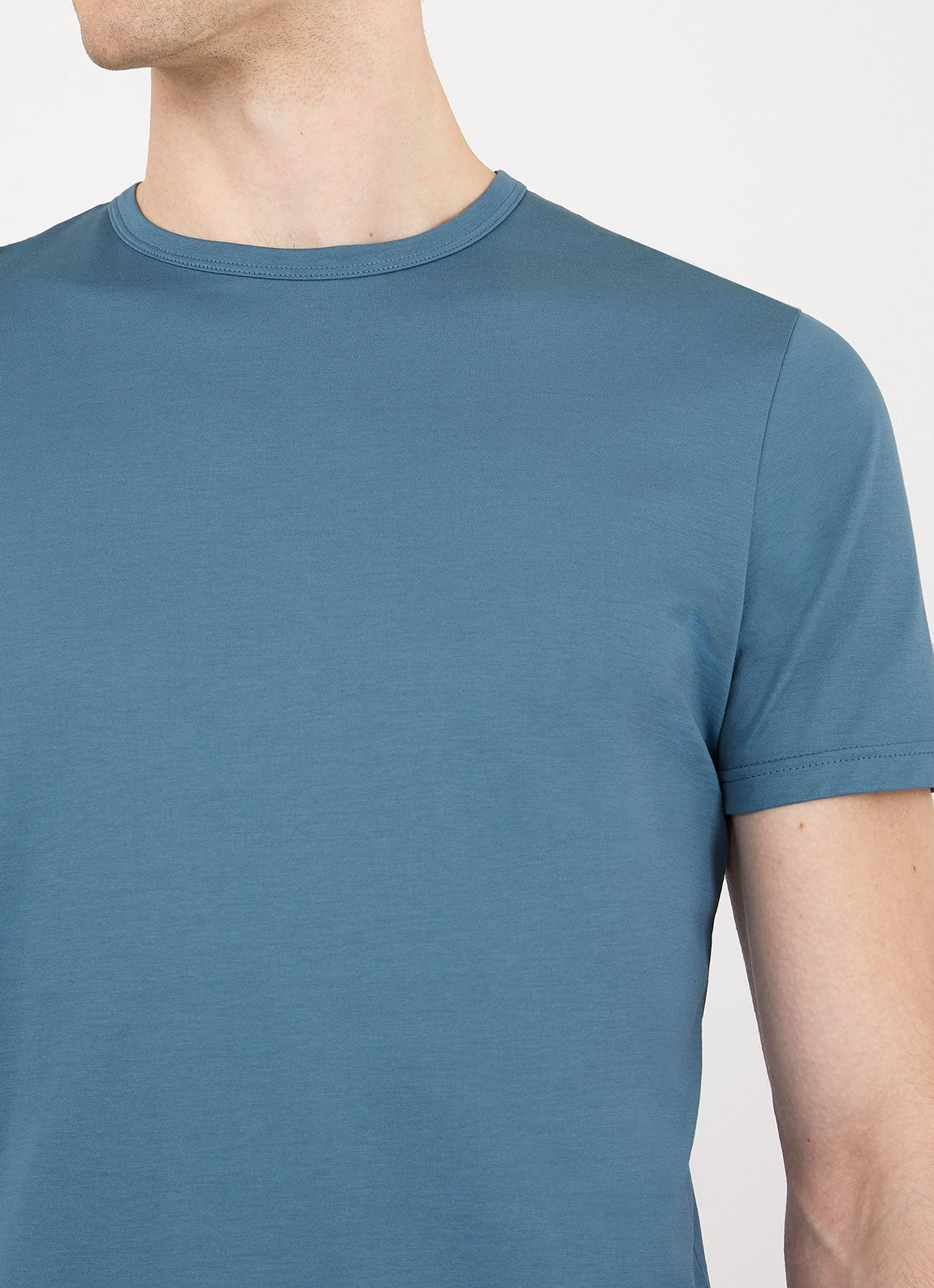 Men's Classic T-shirt in Airforce