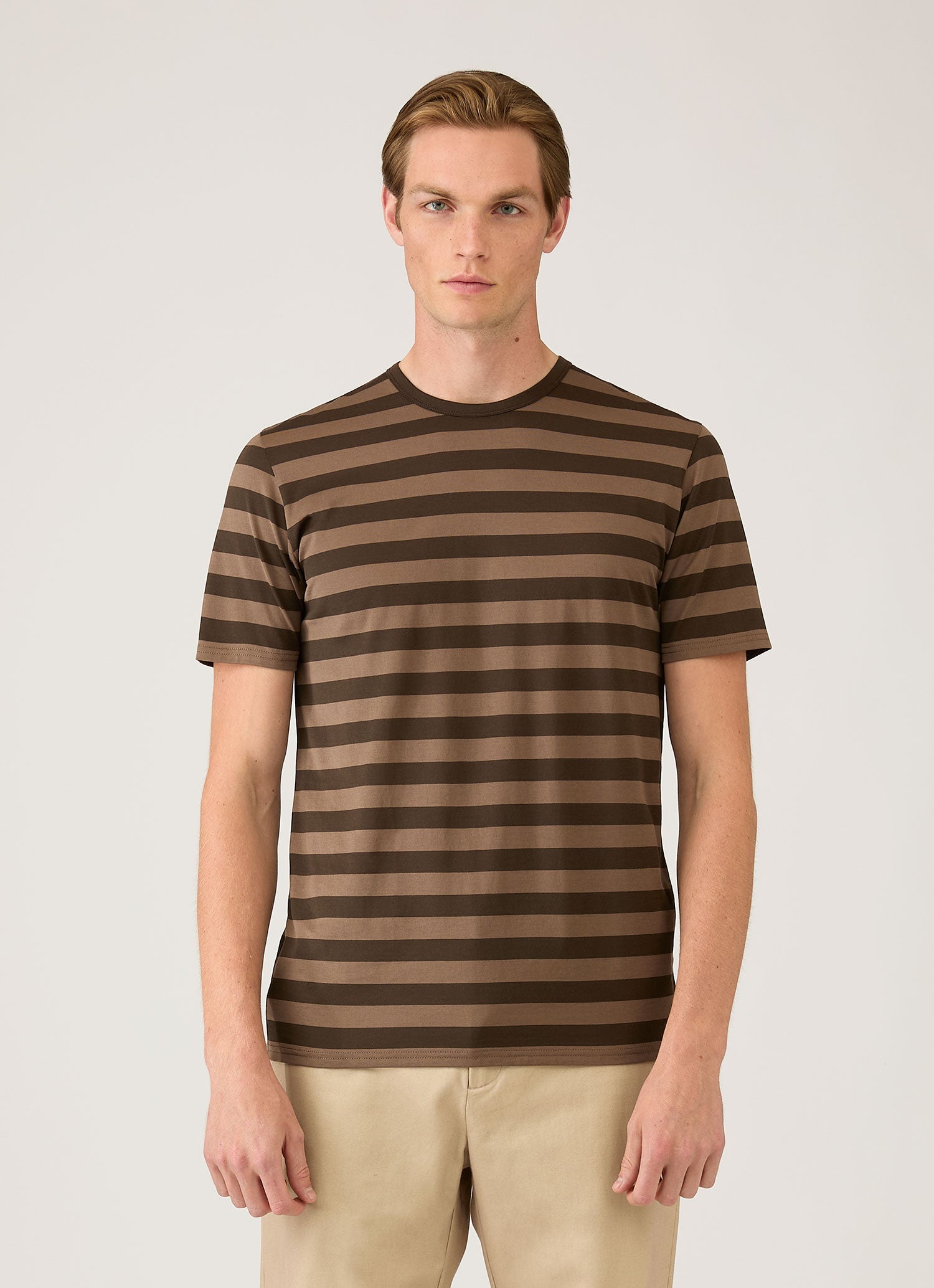 Men's Classic T-shirt in Dark Cedar/Dark Chocolate