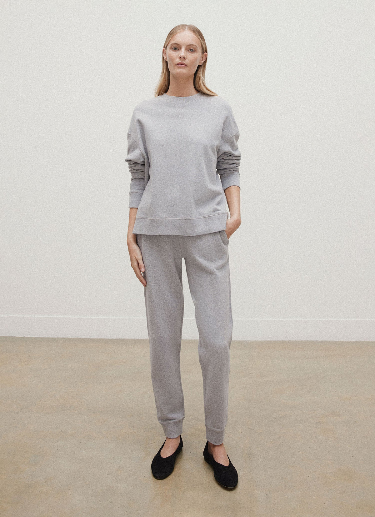 Women's Relaxed Sweatpants in Grey Melange