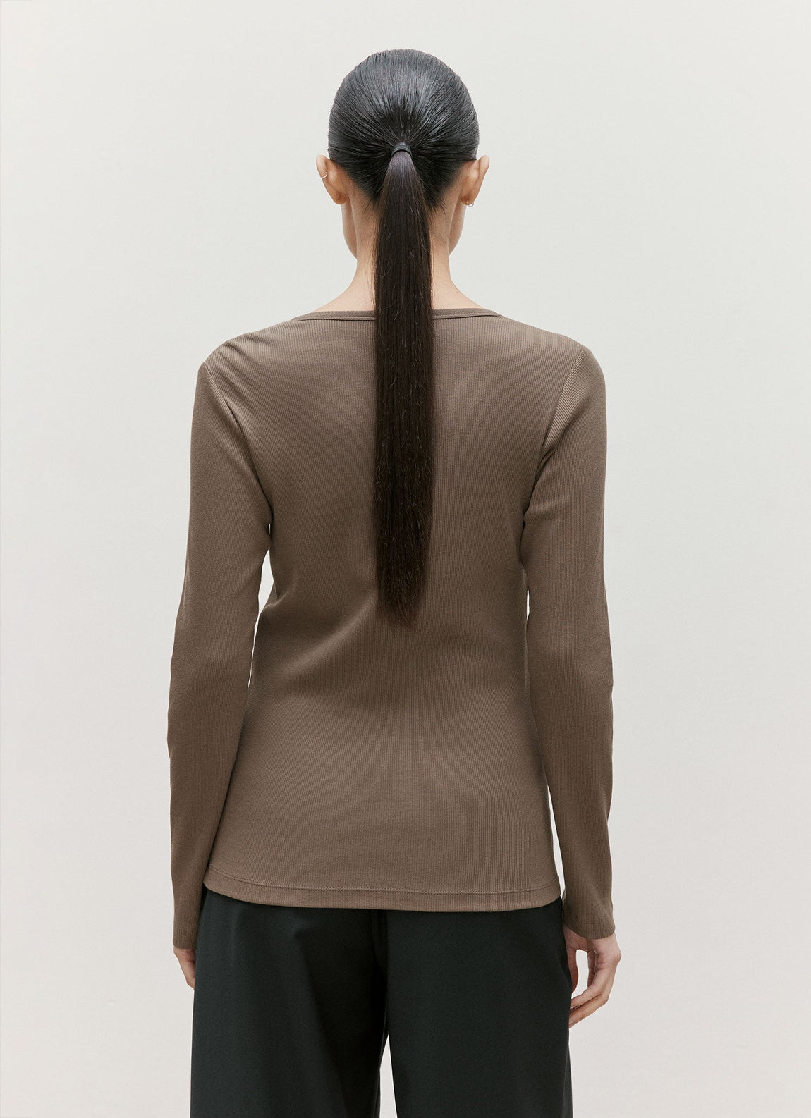 Women's Ribbed Henley in Dark Cedar