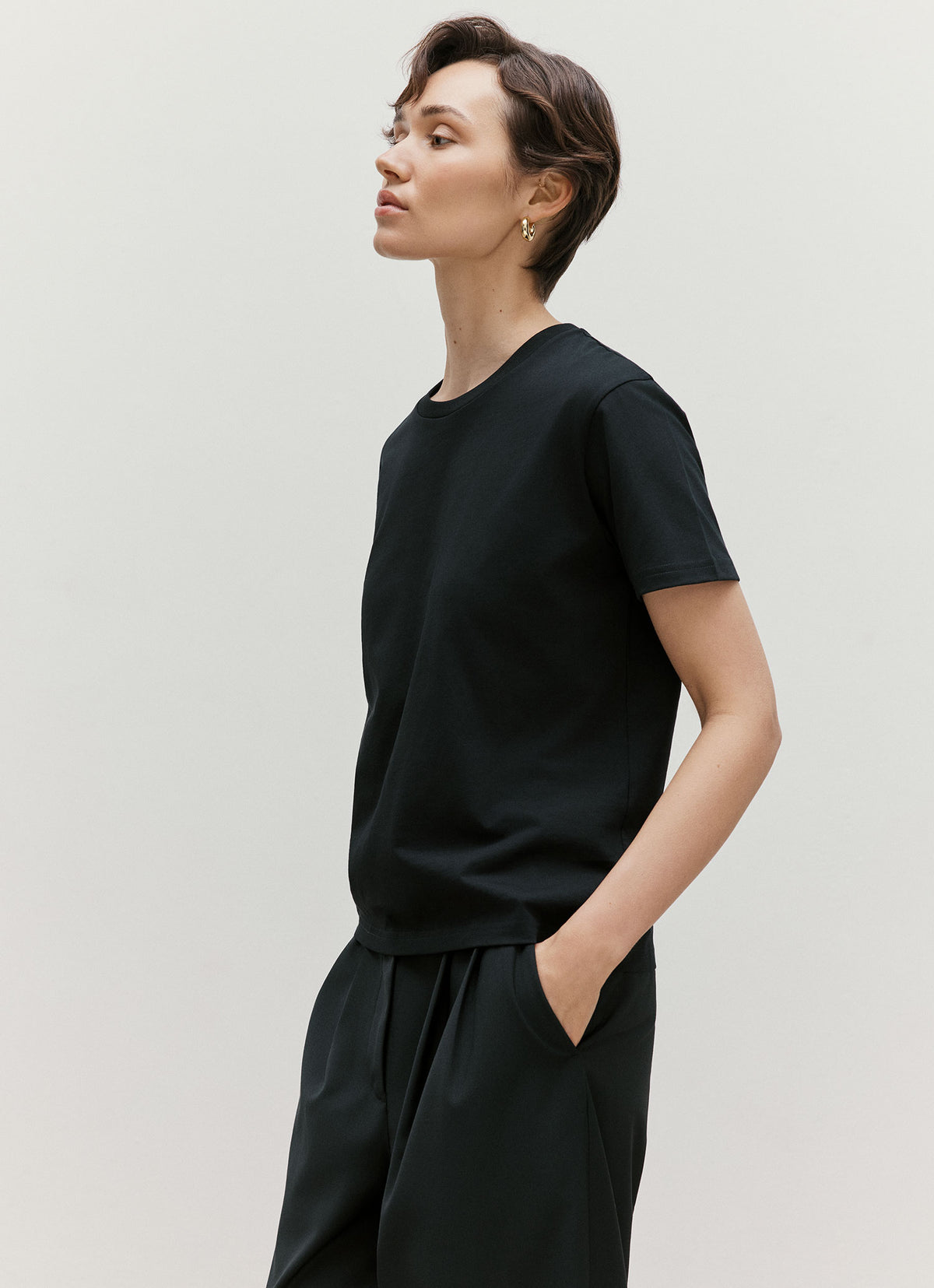 Women's Boy Fit T-shirt in Black
