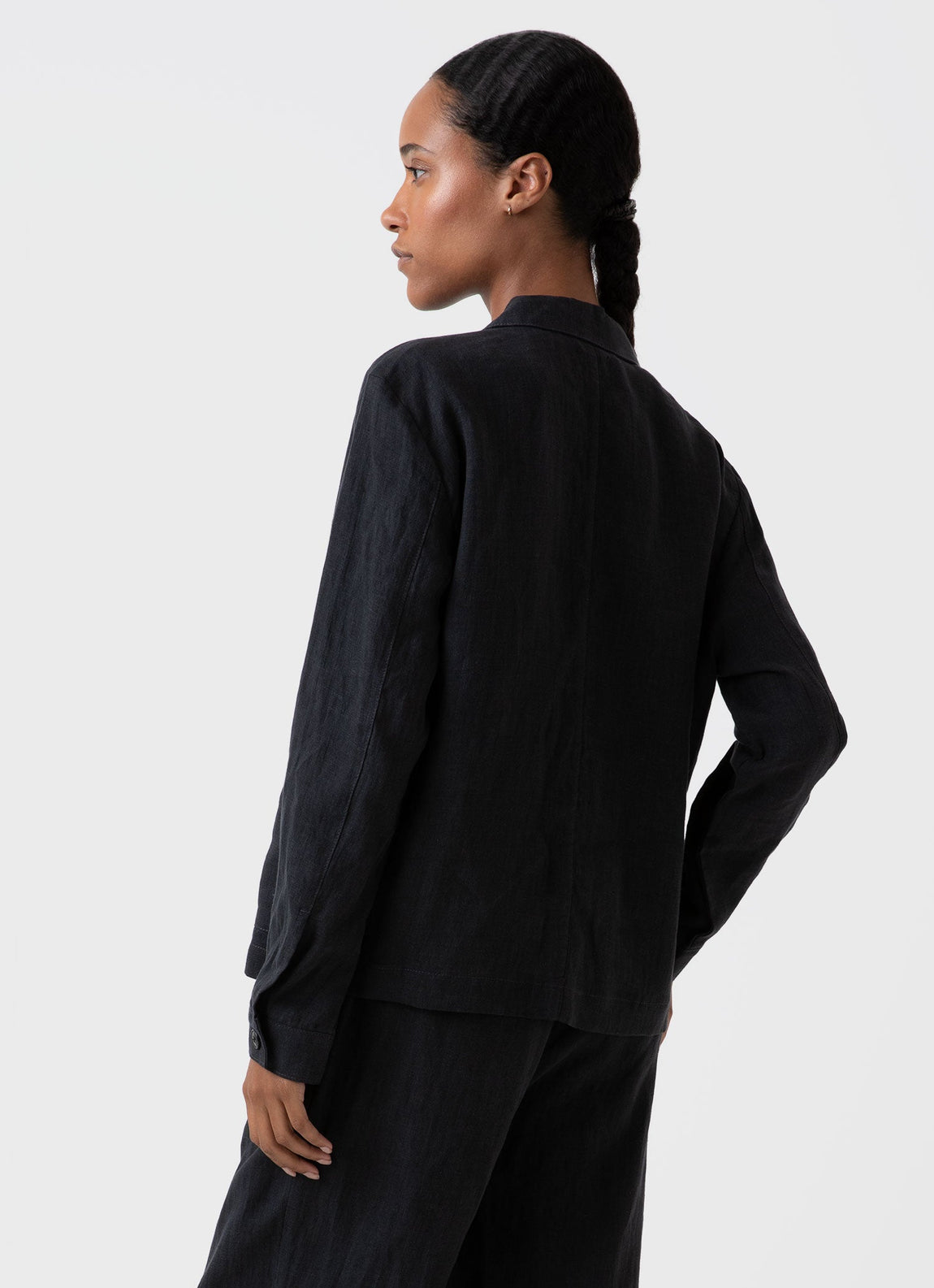 Women's Linen Twin Pocket Jacket in Black
